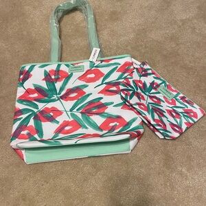 NWT Clinique Tote and Cosmetic Pouch Set